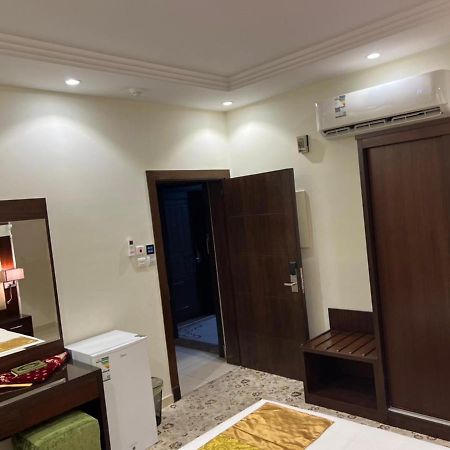 كيتان سويت للشقق المخدومة Jeddah Bagian luar foto