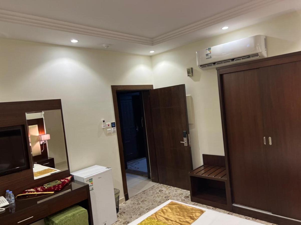 كيتان سويت للشقق المخدومة Jeddah Bagian luar foto